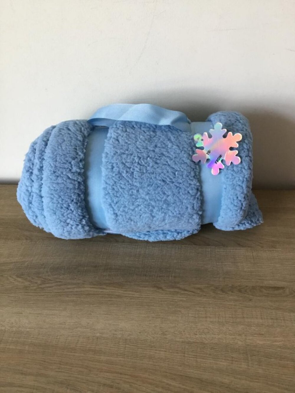Soft, Cozy & Comfy Sherpa Blanket in Solid Blue 50 in x 60 in NWT